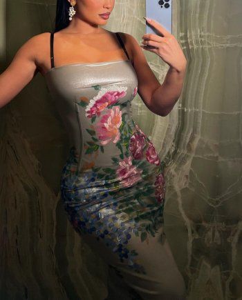 شاهد .. شاهدوا إطلالة كايلي جينر في حفل زفاف شقيقتها كورتني كارداشيان