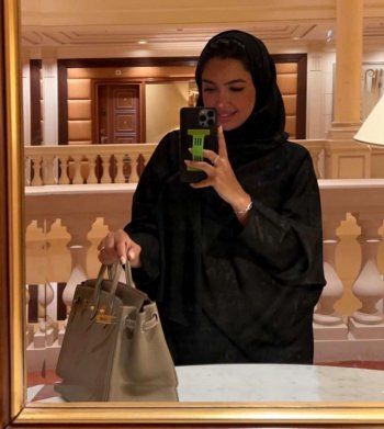 شاهد .. عقد قران نجلاء الودعاني.. وخاتم زواجها نادر وباهظ الثمن