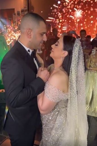 رقص و إحضان – شاهد علي حفل زفاف بوسي وهشام ربيع