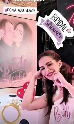 ليلة حنتها – دنيا عبد العزيز بفستان أبيض هيجننك