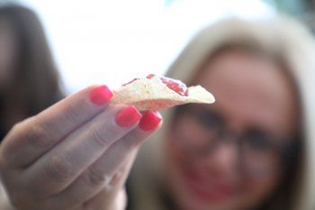 شاهد .. داليا داغر تطلق مبادرتها الجديدة من باريس بهدف دعم الإنتاج اللبناني