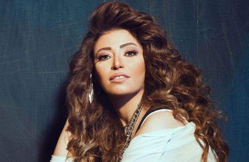 شاهد .. غادة رجب تصدم المتابعين بآخر إطلالاتها...وزنها الزائد حديث الجمهور