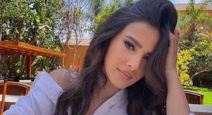 دنيا سمير غانم تتخلي عن برائتها بميك اب كامل – شاهد