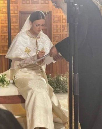 شاهد .. نجيب ساويرس يرقص في حفل زفاف ابنه أنسي على غناء عمرو دياب بحضور توني بلير-بالصور