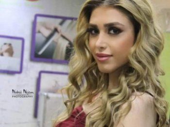 شاهد .. ممثلة سورية يطلقون عليها لقب "ممثلة الشرشف"