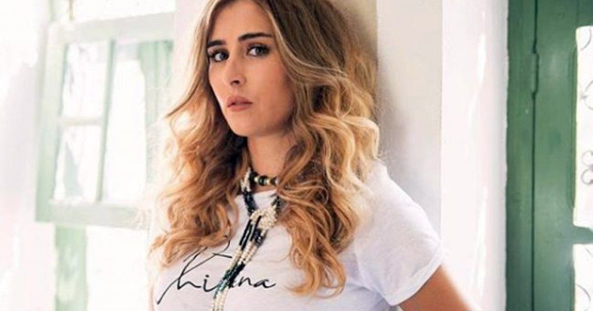 شاهد .. عائشة بن أحمد تسحر المتابعين بإطلالة صيفية مميزة