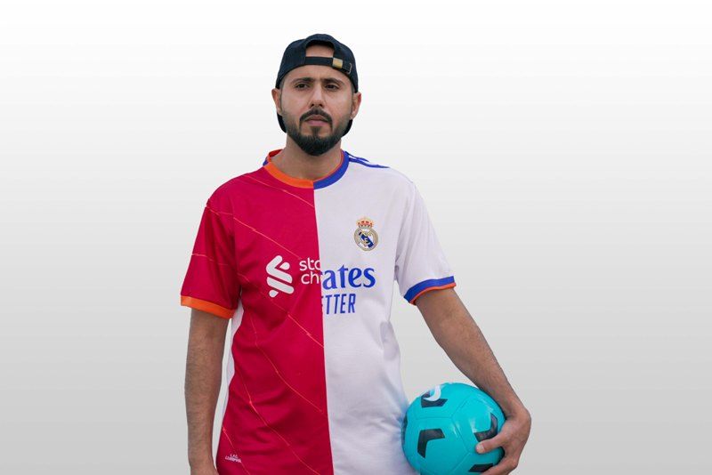 خالد عبدالله يستبق مباراة ريال مدريد وليفربول بفيديو قصير