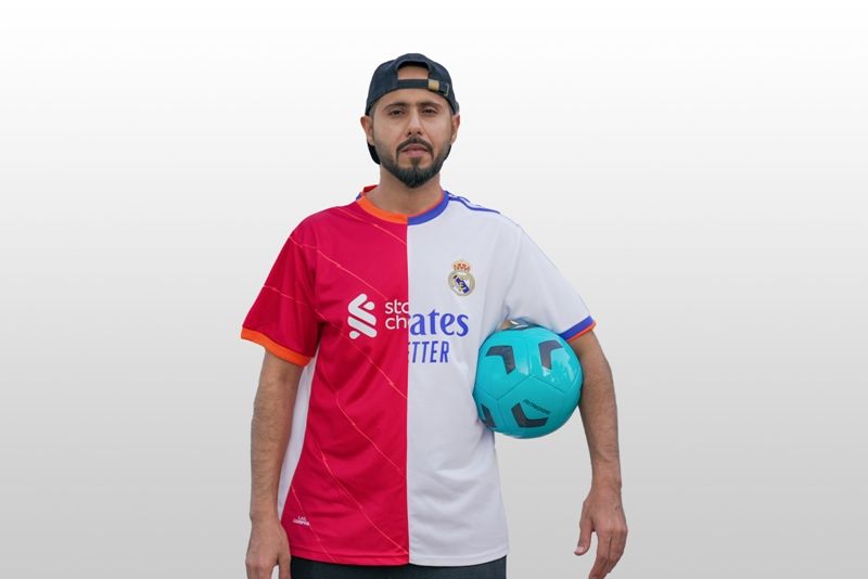 خالد عبدالله يستبق مباراة ريال مدريد وليفربول بفيديو قصير