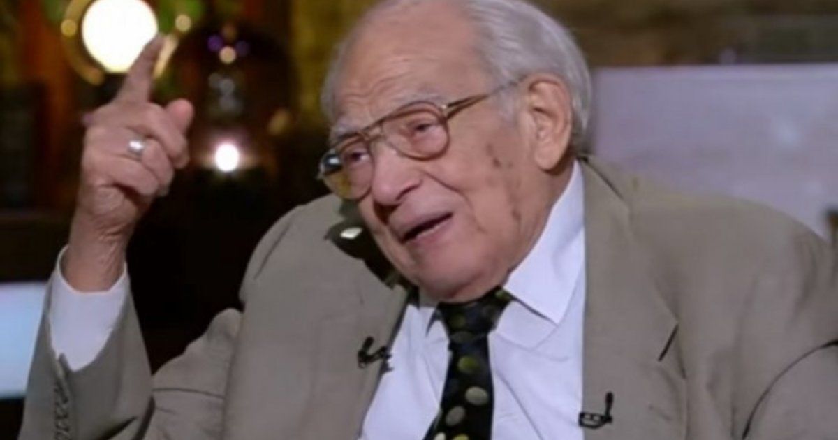 شاهد .. رشوان توفيق يرد على مروجي شائعات وفاته: "الموت يسعدني ولا يخيفني"