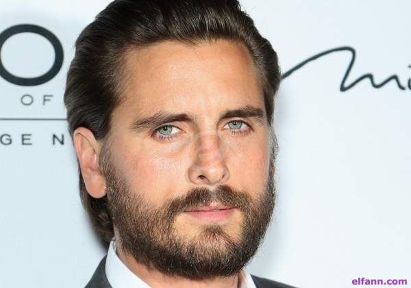 شاهد .. سكوت ديسيك يحاول التمويه عن نفسه ولم يبتلع فكرة عدم دعوته الى عرس كورتني كارداشيان