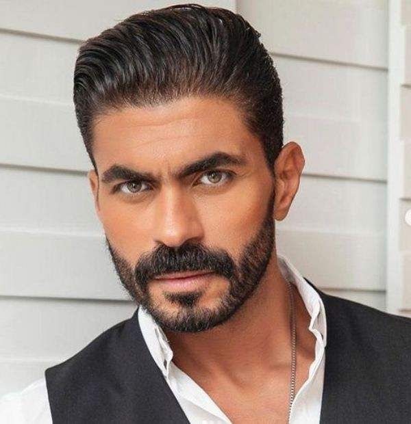 شاهد .. بالصورة - خالد سليم يحتفل بعيد ميلاد إبنته