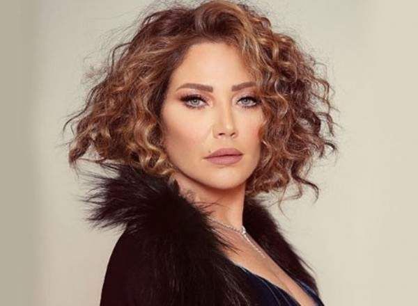 شاهد .. سلافة معمار تشعل مواقع التواصل الإجتماعي بأحدث إطلالاتها