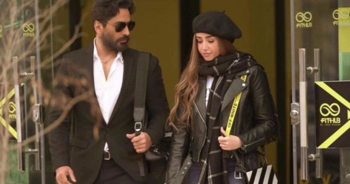 شاهد .. هنا الزاهد تحتفل مع تامر حسني بإنتها تصوير فيلم "بحبك" - بالصورة