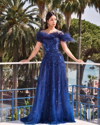 شاهد .. أسيل عمران تخطف الأنظار في مهرجان "كان".. وإطلالتها مميزة