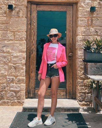 شاهد .. بالصور - داليدا خليل تتألق بإطلالة من صور