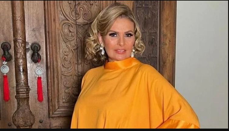 حلاوتك بالأصفر .. يسرا تخطف الأنظار في أحدث إطلالة – شاهد