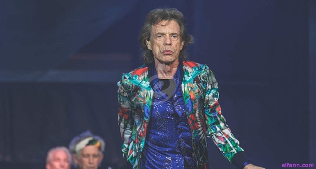 شاهد .. بالصور - ميك جاغر يستمتع بالمشاهد في هولندا إستعداداً لجولته الاوروبية