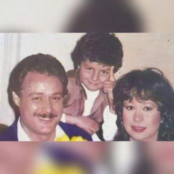 شاهد .. بالصور - أحمد الفيشاوي يعبر عن حبه لوالديه