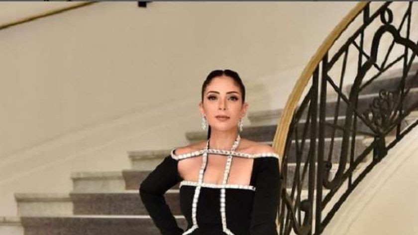 فستان مني ذكي شعلل السوشيال ميديا – شاهد