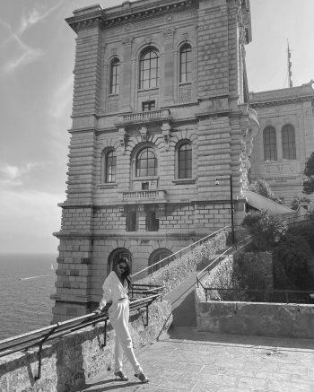 شاهد .. بالصور- ماهلاغا جابري تتألق بالأبيض وإطلالتها تخطف قلوب المتابعين