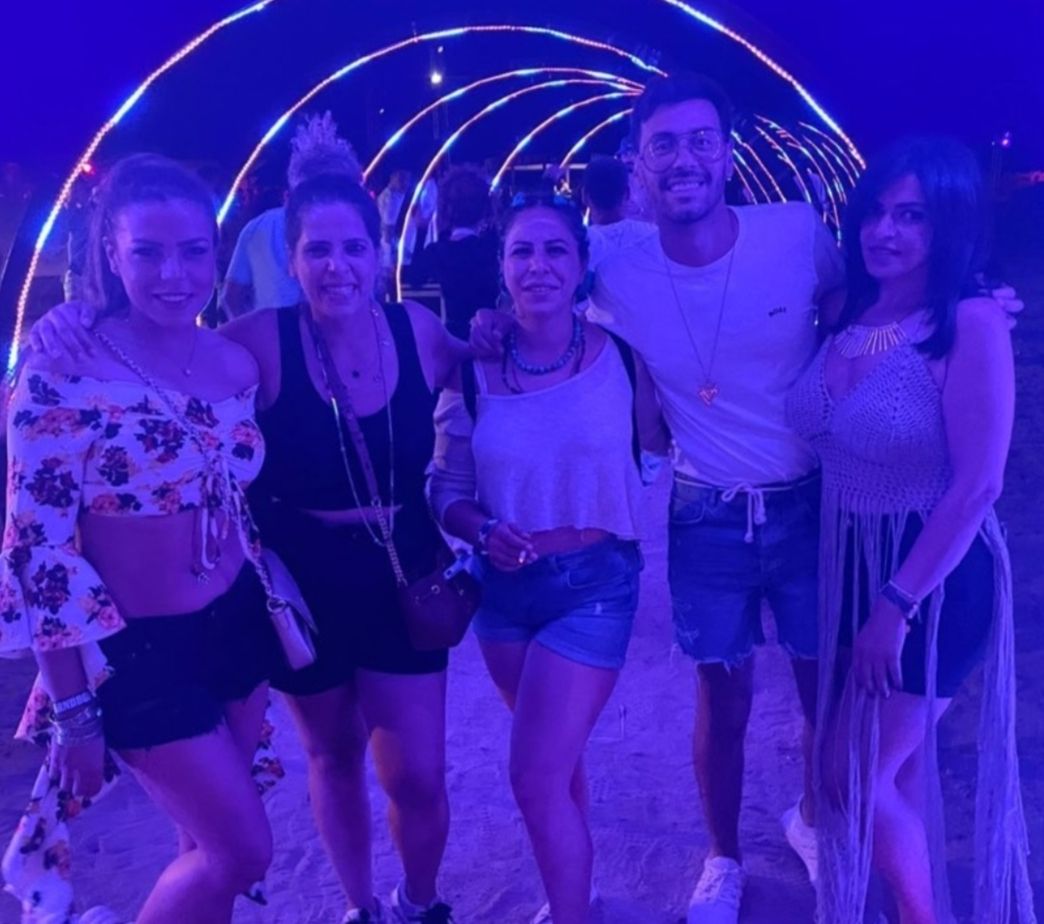 بهوت شورت وتوب مكشوف .. ناهد السباعي تثير جدل السوشيال ميديا- شاهد