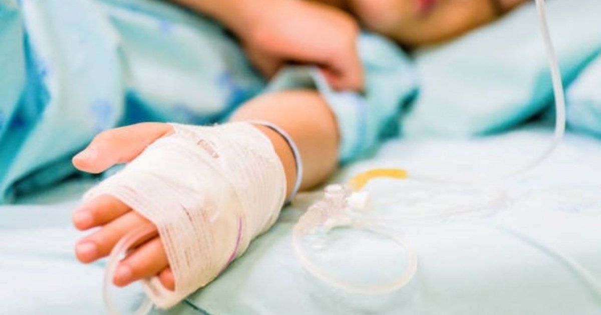 شاهد .. طفل إعلامية لبنانية يدخل في غيبوبة بعد حادث مأساوي ودعوة من المحبين للصلاة له