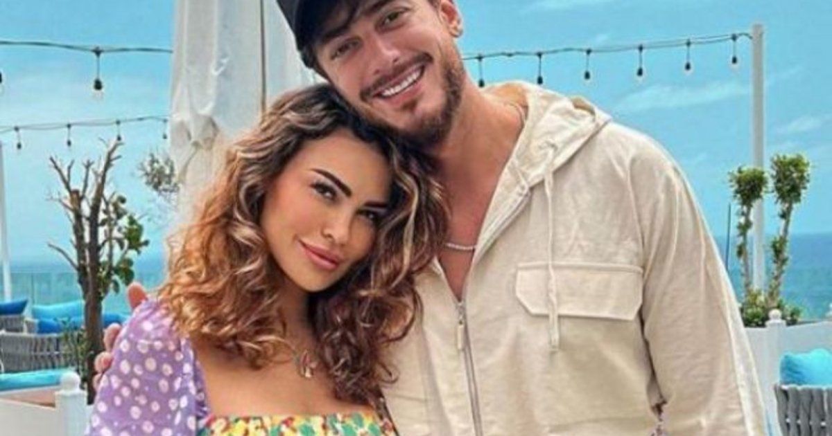 شاهد .. بعد تواجده في لبنان.. سعد لمجرد يحتضن صديقته ميريام لبيض :"سأفتقد بيروت وأهلها"-بالصورة