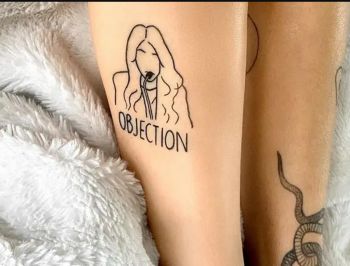 شاهد .. هوس الجمهور بقضية جوني ديب وآمبر هيرد يزداد.. وما فعلته هذه الفتاة صادم