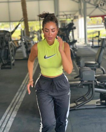 شاهد .. نور الغندور تستعرض مهاراتها الرياضية.. والجمهور يشيد بليقاتها