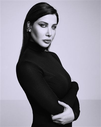 نانسي عجرم بفستان شفاف جريء – غمض عينك