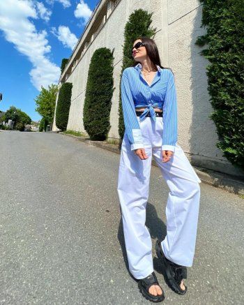 شاهد .. إطلالة خارجة عن المألوف لـ فهرية أفجان.. هذا ما إرتدته