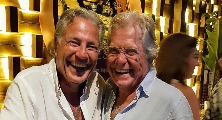 حسين فهمي هيضرب أخوه مصطفى فهمي بالنار – إعرف السبب