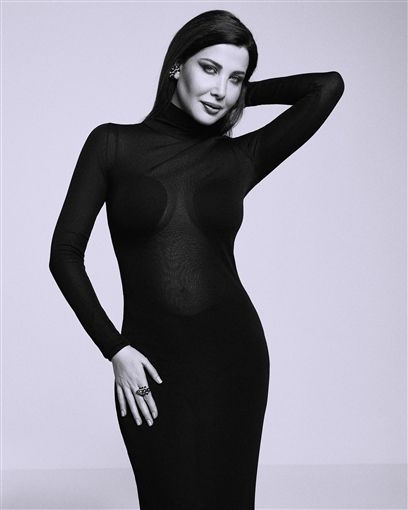 نانسي عجرم بفستان شفاف جريء – غمض عينك