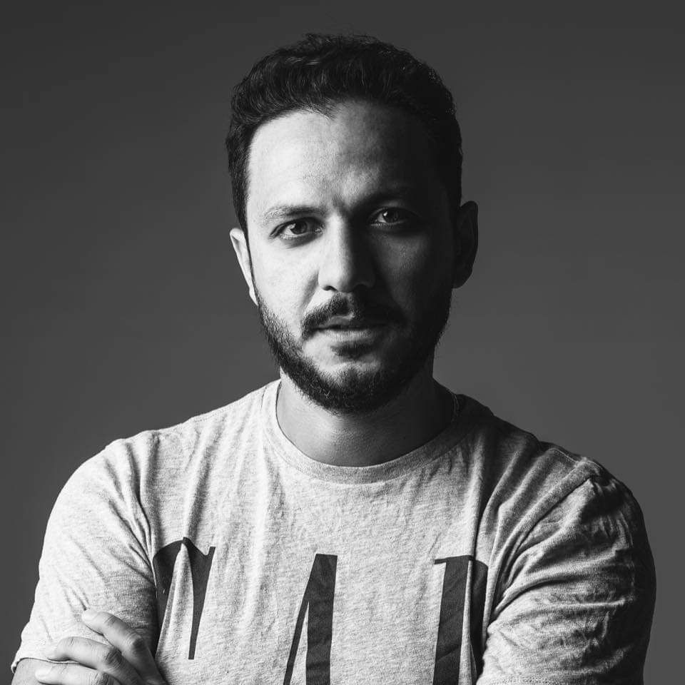 الليلة.. بيتر ميمي ضيف انجي علي في ” اسرار النجوم”