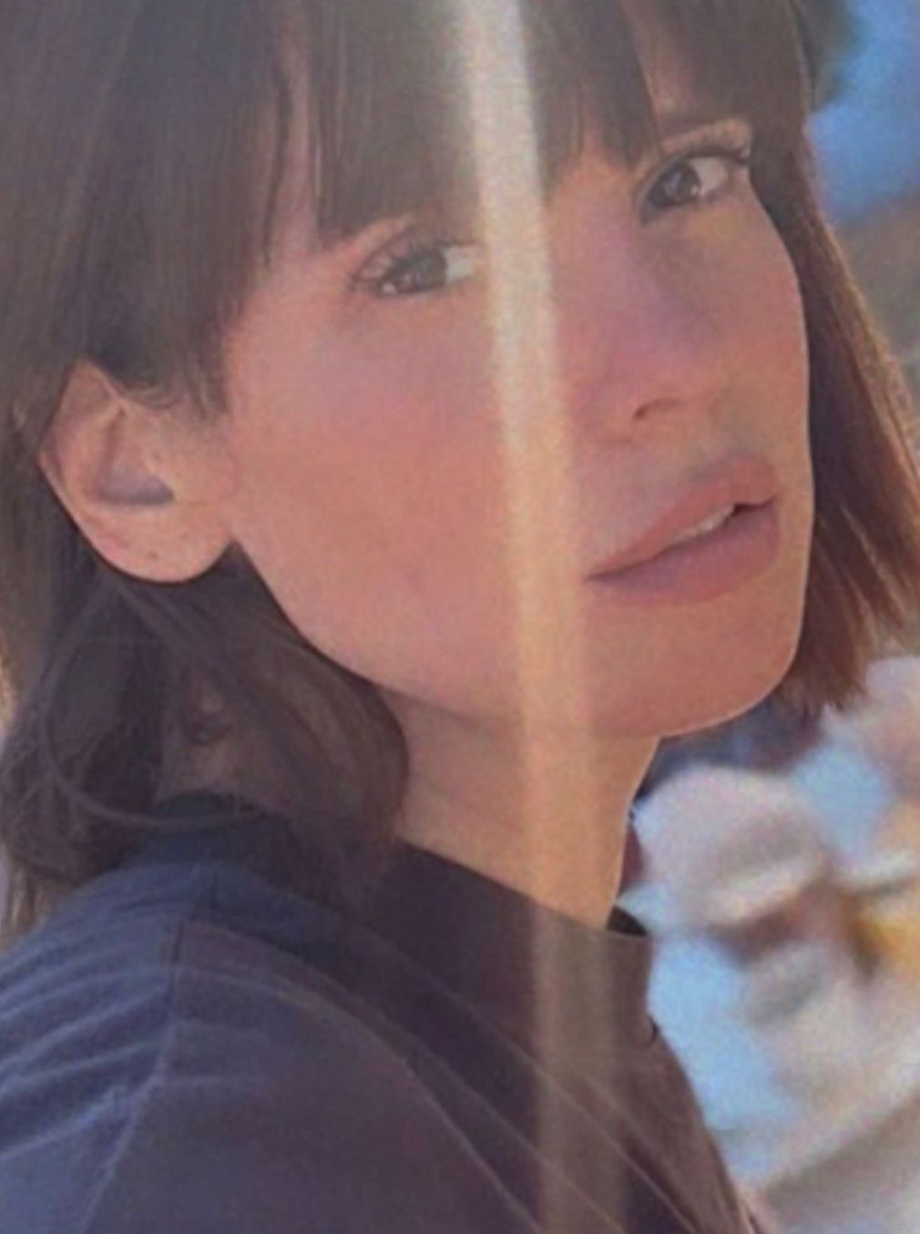 ايمان العاصي تبهر متابعيها بإطلالة طبيعية دون ماكياج- شاهد