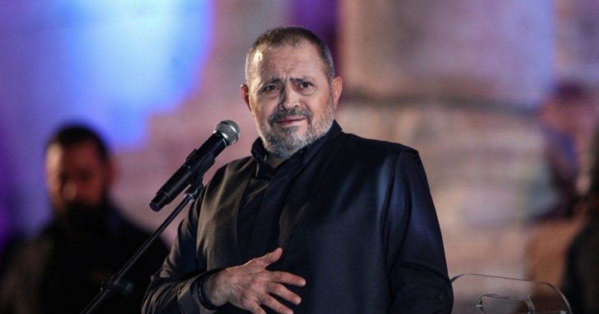 شاهد .. بالصور- جورج وسوف يستمتع بوقته برفقة إبنه وديع وسوف