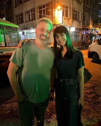 شاهد .. بالصورة- زينة مكي توجه رسالة لسامر البرقاوي بعد الإنتهاء من تصوير فيلم الهيبة