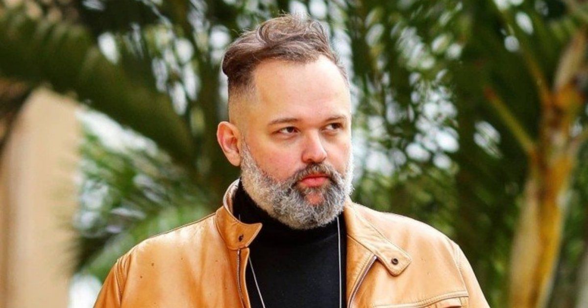 شاهد .. محمد محمود عبد العزيز يستذكروالده الراحل برسالة مؤثرة في ذكرى ميلاده