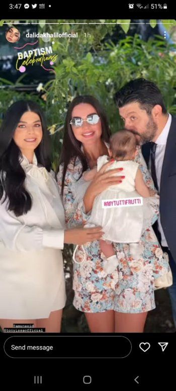 شاهد .. بالصور- طوني عيسى يحتفل بعمادة إبنته "تاليا"