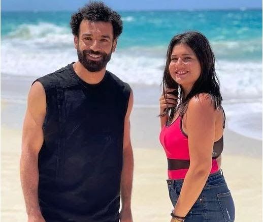 صحيفة الوفد تدق إسفين في حياة محمد صلاح الشخصية: حايتجوز علي أم مكة