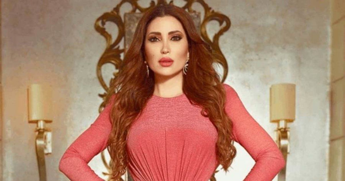 شاهد .. نسرين طافش بإطلالة صيفية مميزة من داخل حوض السباحة