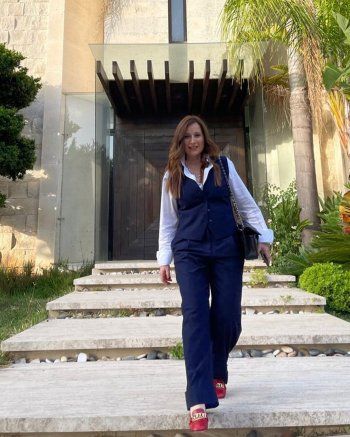 شاهد .. بالصورة - كارين رزق الله بإطلالة جديدة وتوّجه هذه الرسالة الى المرأة