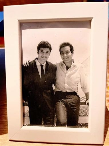 شقيق ياسمين عبد العزيز يكشف سر عن والده : كان فنان ومثل مع حسن يوسف – شاهد