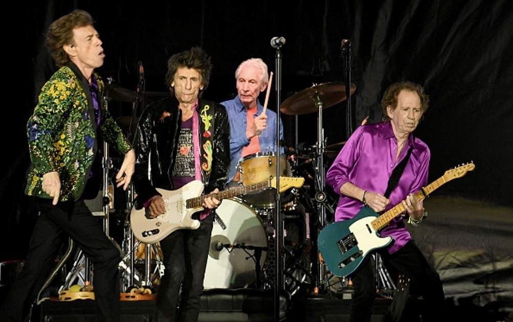 شاهد .. ميك جاغر يعلن هذا الخبر المحزن لمتابعيه