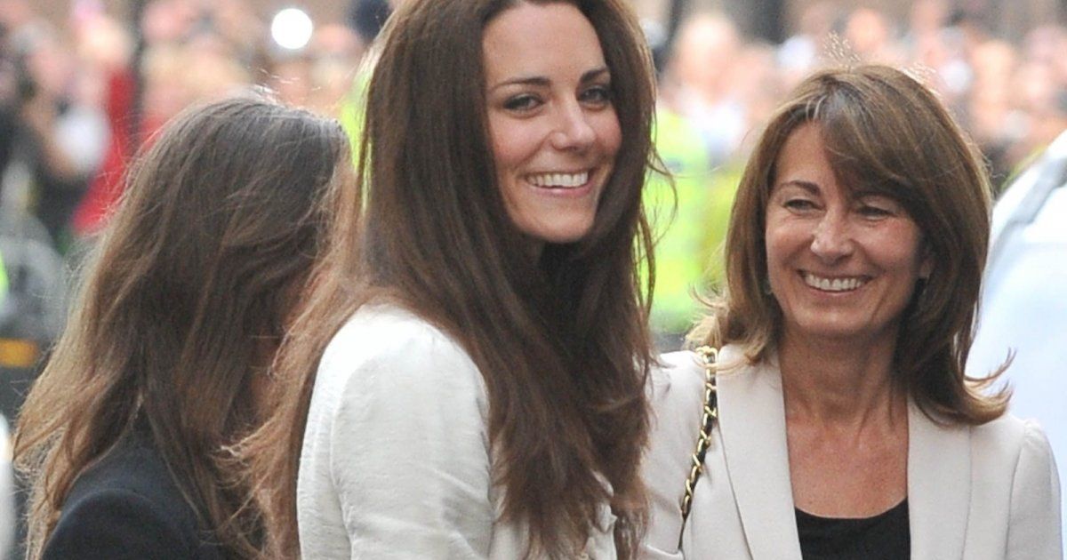 شاهد .. والدة كيت ميدلتون تستعير فستانها.. فما السبب؟