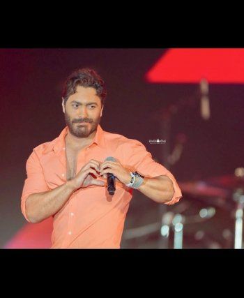 شاهد .. تامر حسني يشعل الأجواء في جدة...ويشكر الجمهور على طريقته الخاصة