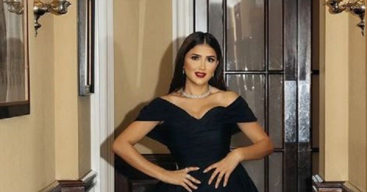 شاهد .. مي عمر تخطف الأنظار بإطلالتها من لندن.. وسعر المعطف يفوق المتوقع