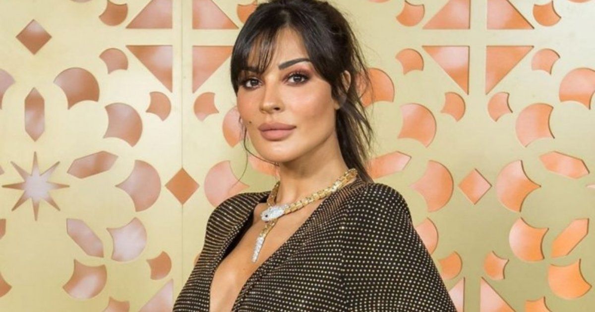 شاهد .. نادين نسيب نجيم تدعو الله بروحانية مع ولديها-بالصورة