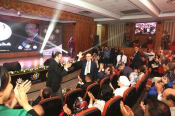 شاهد .. محمد صبحي مكرماً.. بالصور