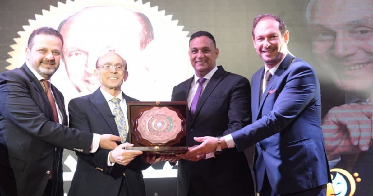 شاهد .. محمد صبحي مكرماً.. بالصور